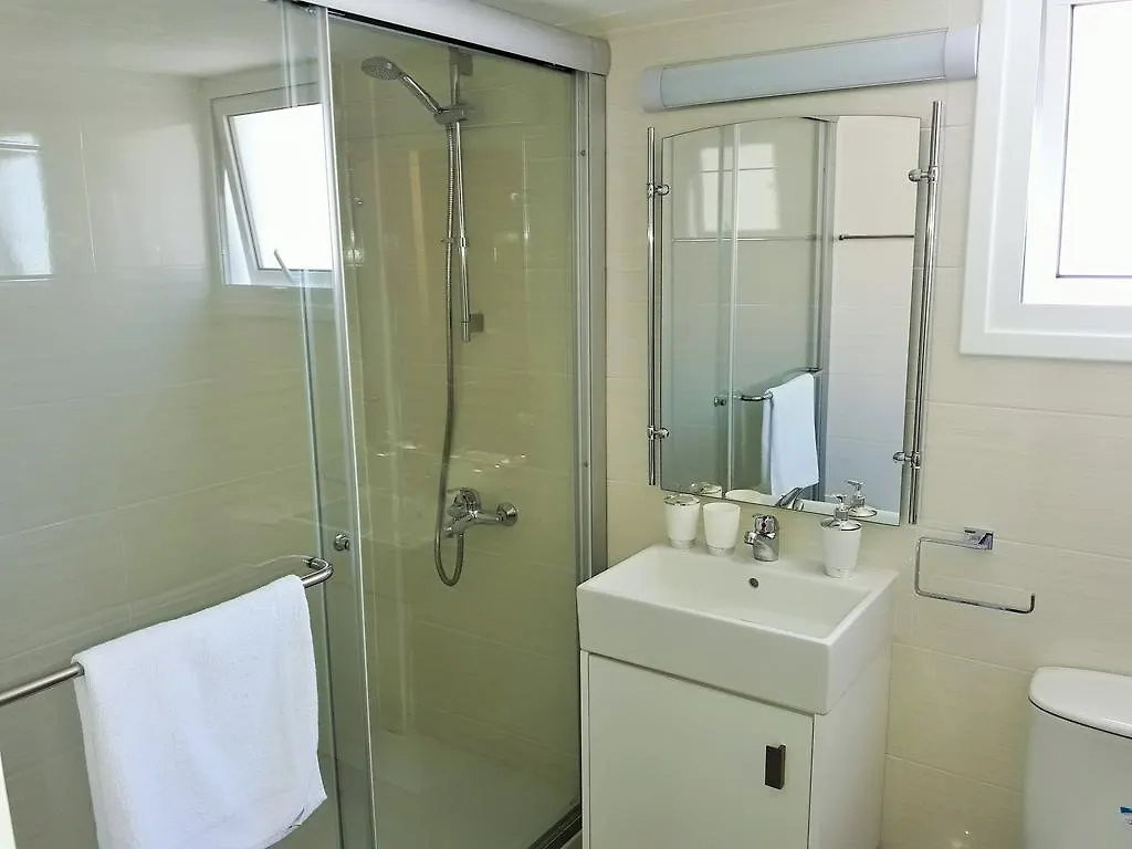 32 Hill Court Apartment Larnaca