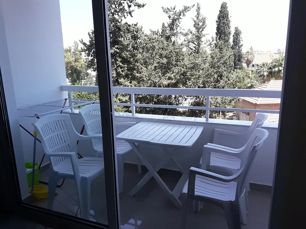 32 Hill Court Apartment Larnaca